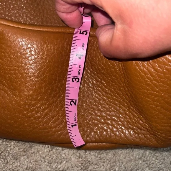 Dooney & Bourke Bag Shoulder Handbags Large Hobo Leather Brown Pink Interior - Picture 4 of 15